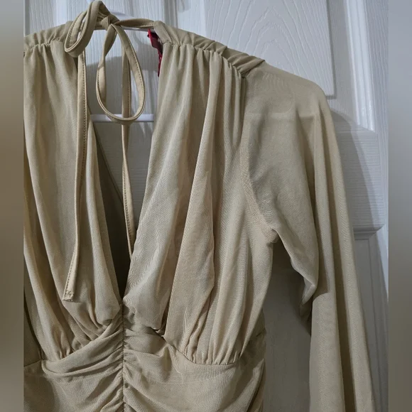 Guess Neutral Beige Mesh Bodysuit, Ruched Back, Sheer Sleeves, Deep V-Neck, EUC! - Picture 11 of 15